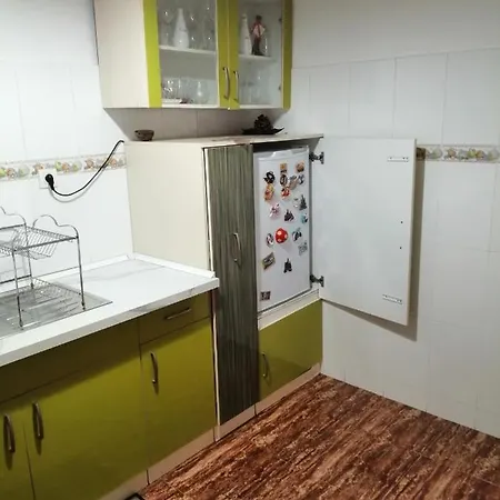 Schoene Wohnung Mit Wifi Und Parkplatz Auf Der Strasse Oliva Exterior photo