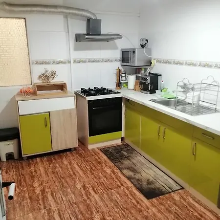 Schoene Wohnung Mit Wifi Und Parkplatz Auf Der Strasse Oliva Exterior photo